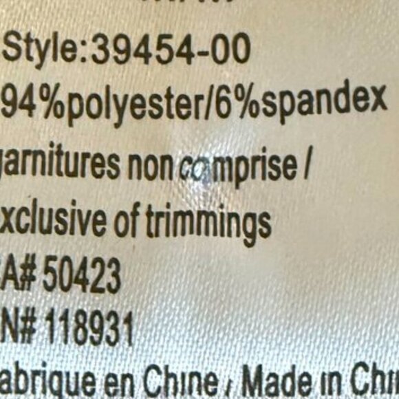 Guilty shirt top geometric design flared bell sleeves bedazzled with glass beads - Picture 9 of 12